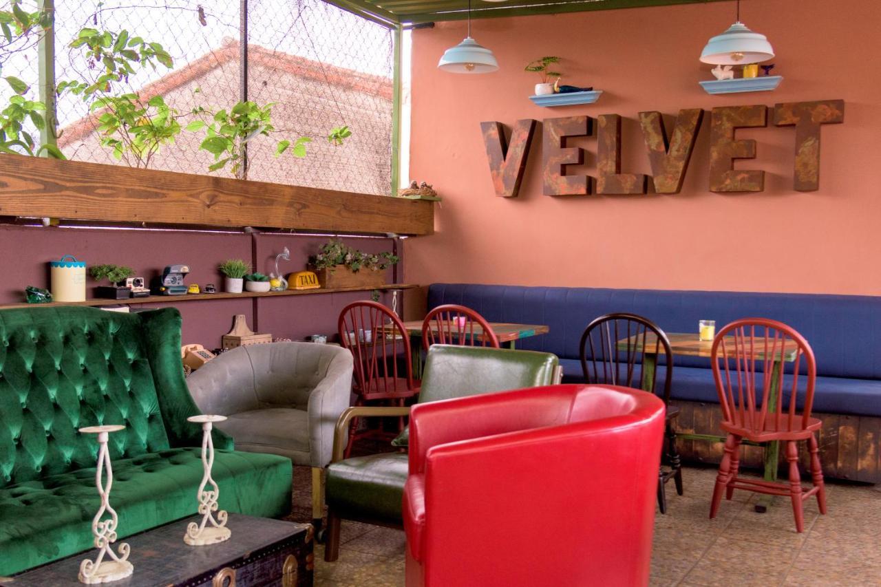 Velvet Hostal La Novena Santa Ana Exterior photo